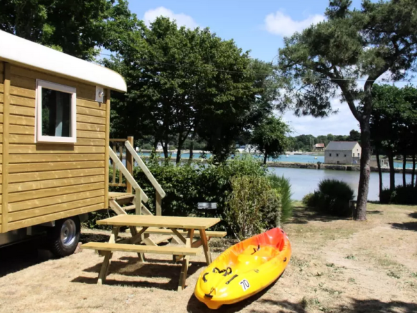 ᐃ LE LAC *** : Camping Carnac